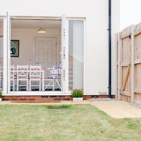 Oakley - Large, Elegant, Dog Friendly & Parking Whitby Exterior foto