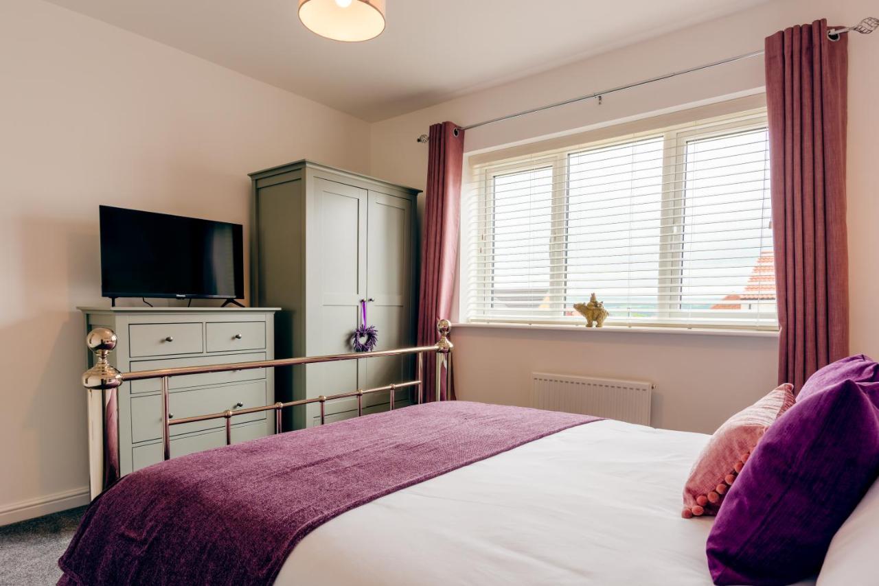 Oakley - Large, Elegant, Dog Friendly & Parking Whitby Exterior foto